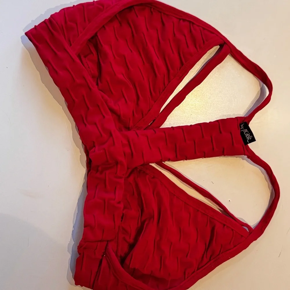 Red Strappy Racerback Bra - Picture 8 of 11